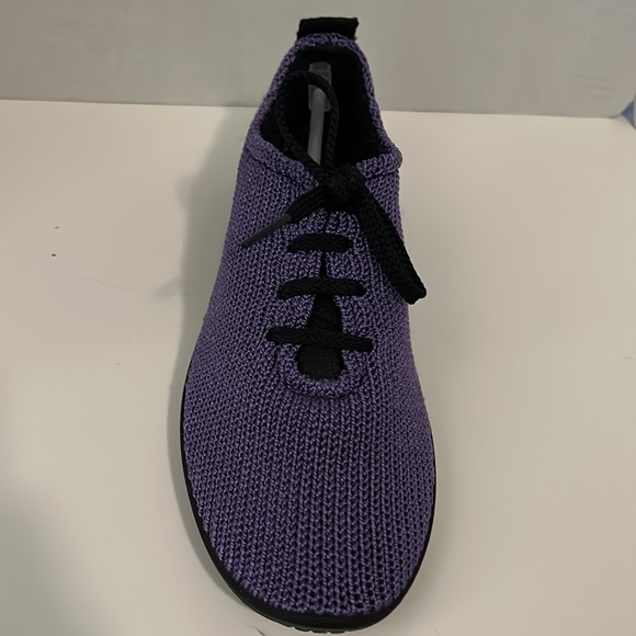 Arcopedco NWOT LS knit tie shoes - Picture 2 of 3